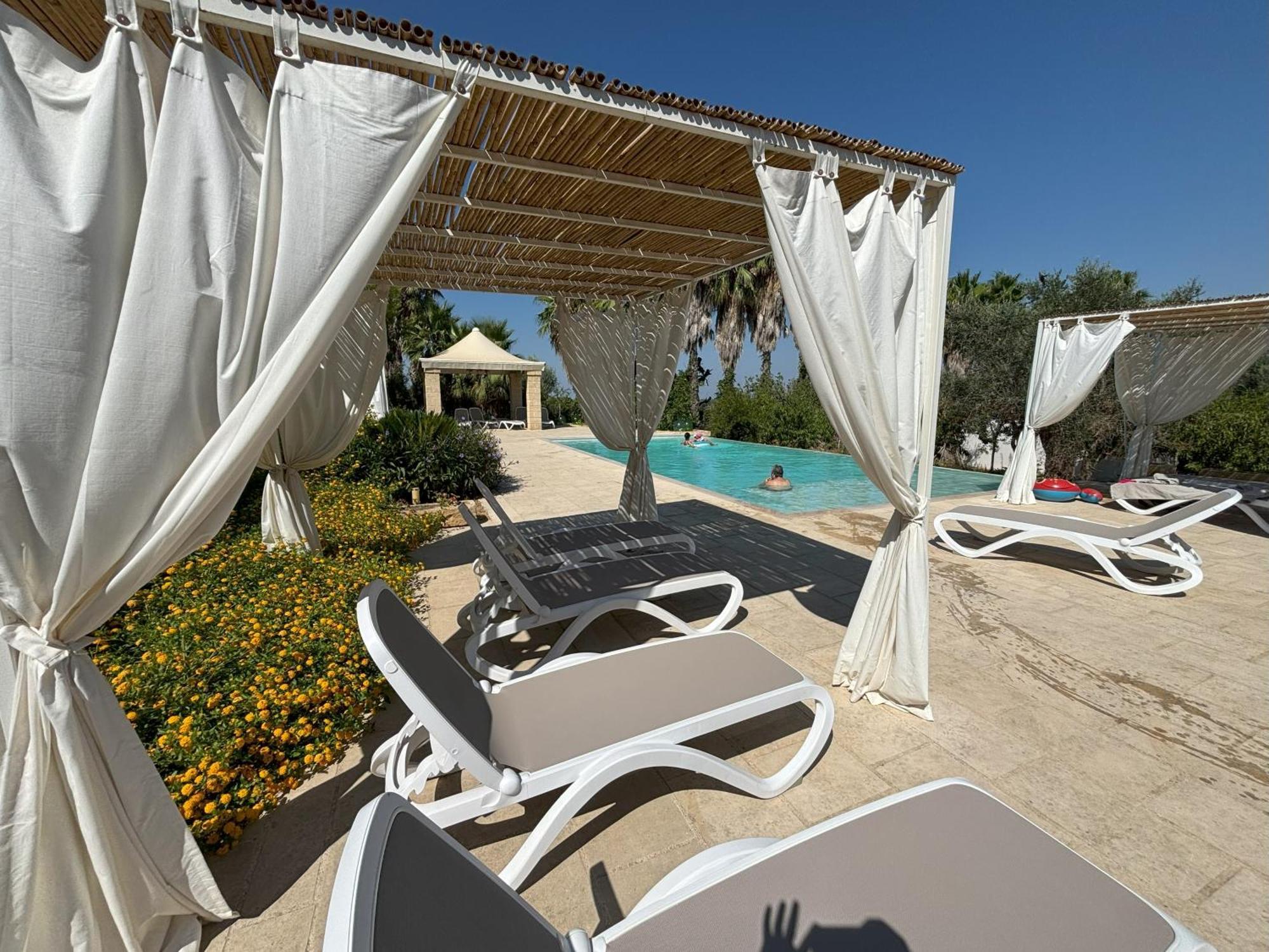 White Pool 5P Matino - Gallipoli Экстерьер фото